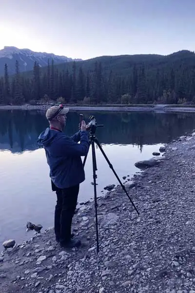 sturdy mount / tripod